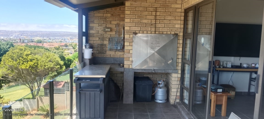 3 Bedroom Property for Sale in Hartenbos Heuwels Western Cape